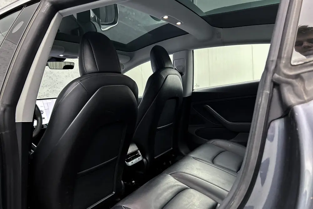 Tesla Model 3 Long Range AWD 75 kWh uit 2020, foto 13