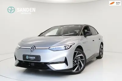 Volkswagen ID.7 Pro Business 77 kWh|Full options|LED Matrix| uit 2024