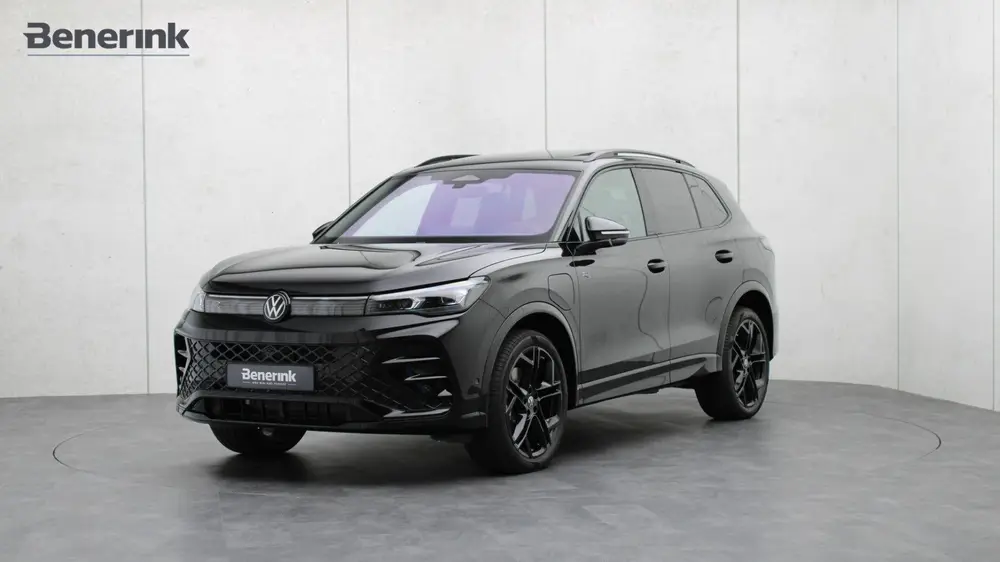 Volkswagen Tiguan 1.5 eHybrid R-Line | Massage | Head-up | P uit 2026