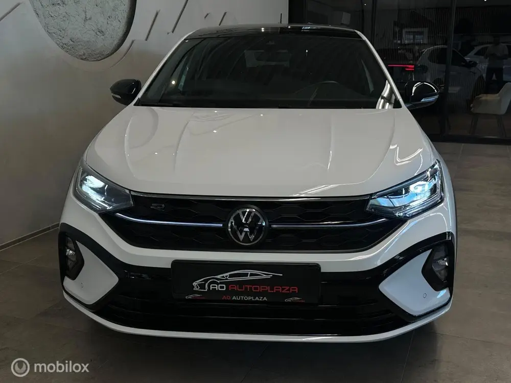 Volkswagen Taigo 1.0 TSI R-Line Panorama/IQ Light/Keyless/Bl uit 2022, foto 5