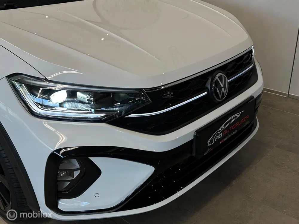 Volkswagen Taigo 1.0 TSI R-Line Panorama/IQ Light/Keyless/Bl uit 2022, foto 6