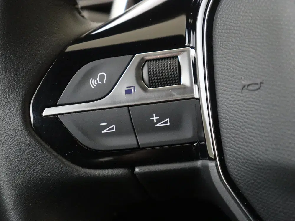Peugeot 3008 1.6 HYbrid 225 Allure Plug-in BTW uit 2024, foto 13