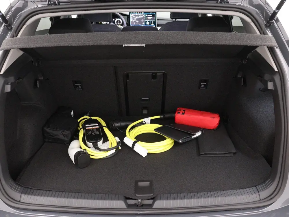 Volkswagen Golf 1.5 eHybrid Life Edition 204 PK Automaat | # uit 2026, foto 6
