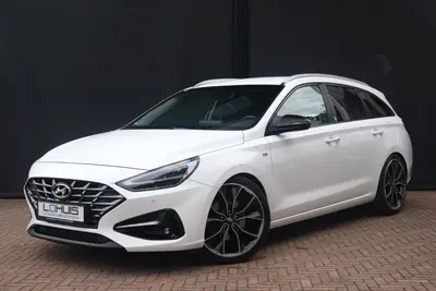 Hyundai i30 1.5 T-GDi MHEV Premium uit 2021