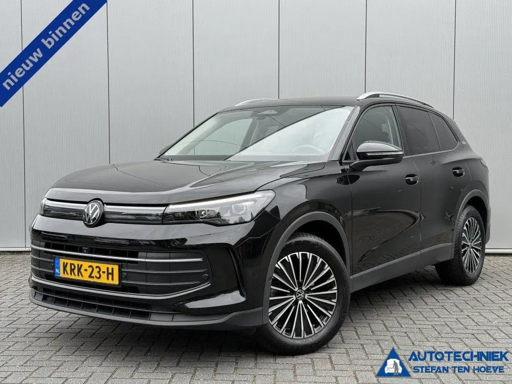 Volkswagen Tiguan 1.5 eTSI Life Edition GOAL Trekhaak 3D Cam uit 2025
