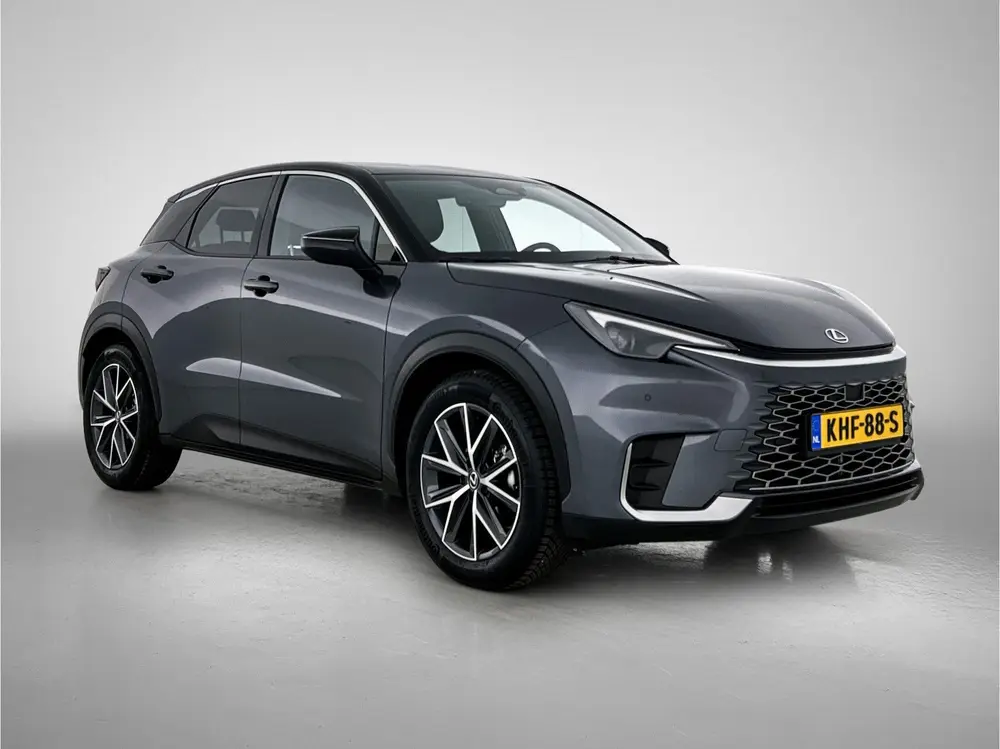 Lexus LBX Cool 2WD uit 2025, foto 13