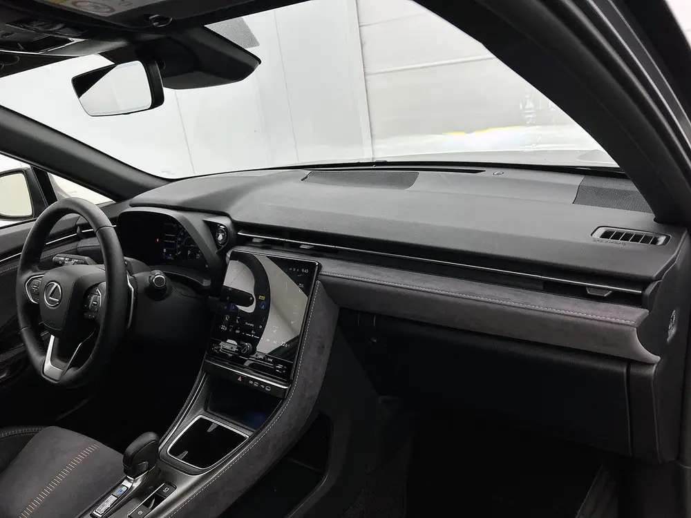 Lexus LBX Cool 2WD uit 2025, foto 6