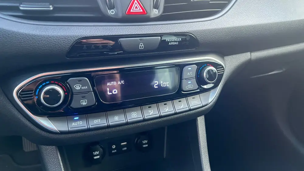 Hyundai i30 1.4 T-GDI Comfort AUTOMAAT uit 2019, foto 20