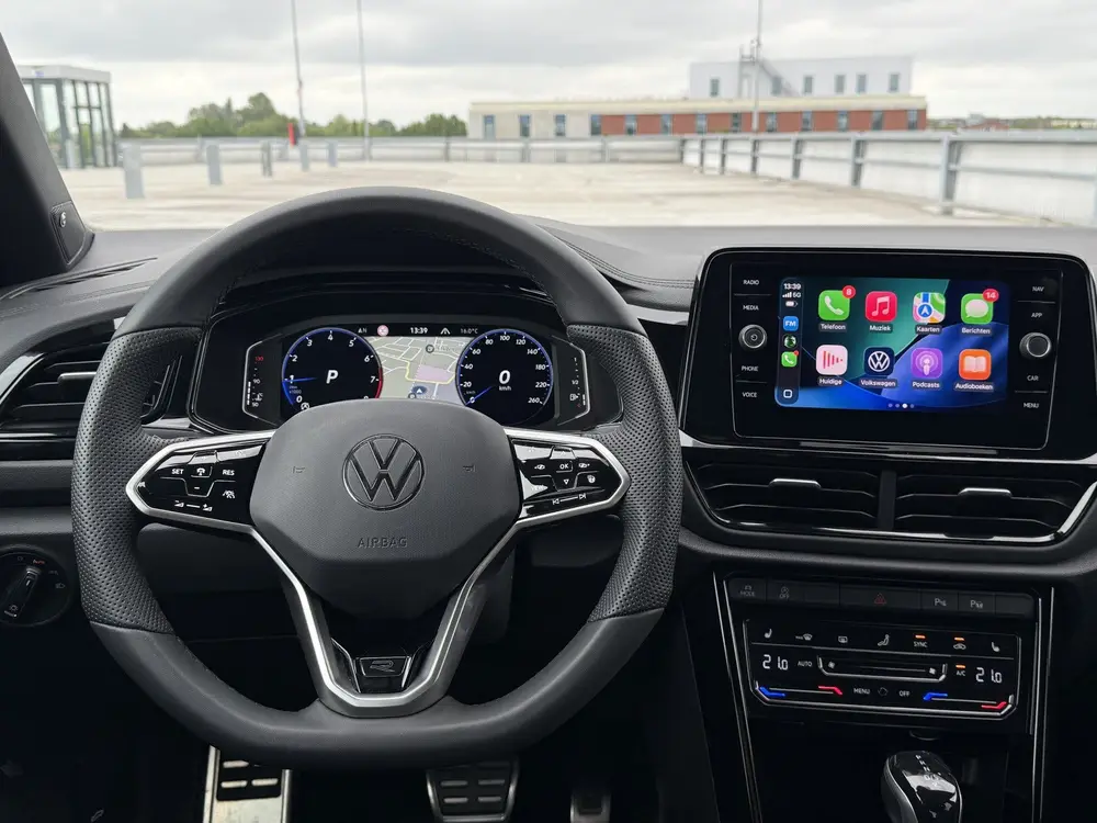 Volkswagen T-Roc 1.5 TSI R-Line | Black Style | IQ | Beats | uit 2022, foto 8