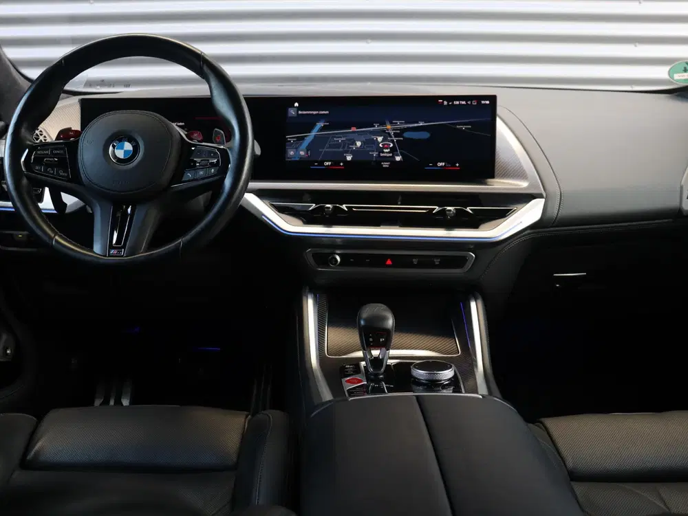 BMW XM PHEV uit 2023, foto 12