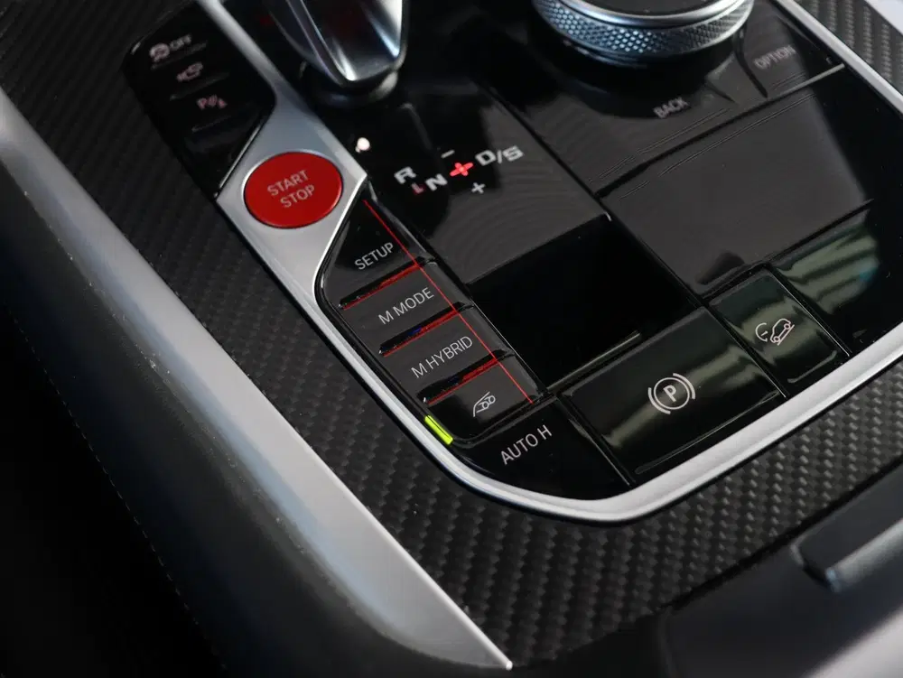 BMW XM PHEV uit 2023, foto 19