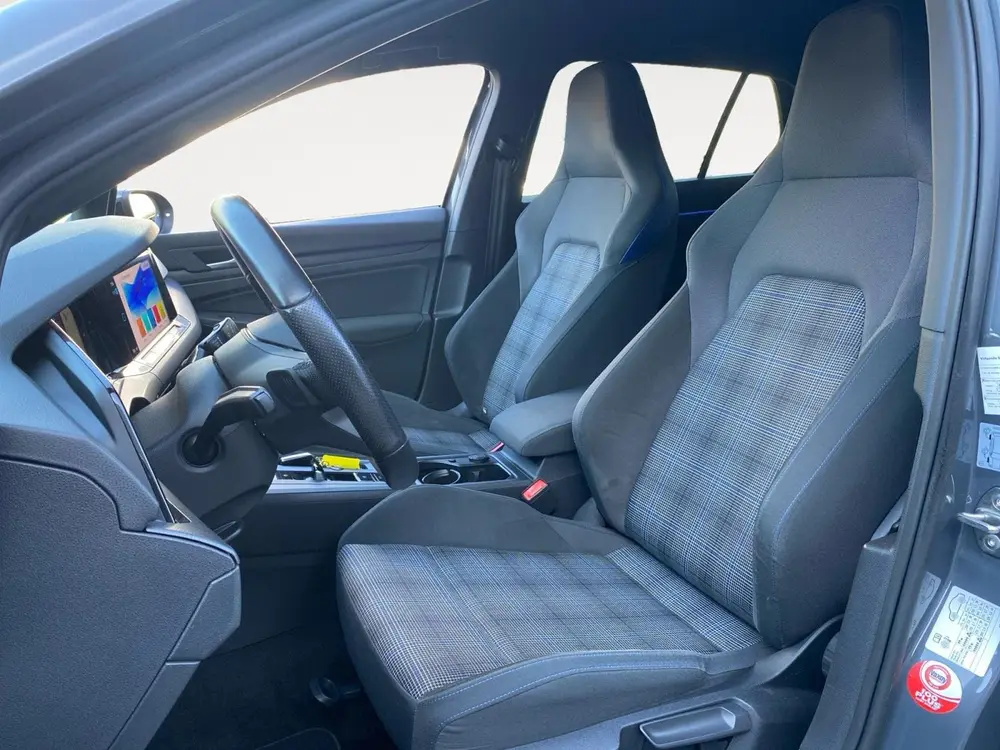Volkswagen Golf 1.4 eHybrid GTE | Automaat | Kuipstoelen | C uit 2021, foto 3