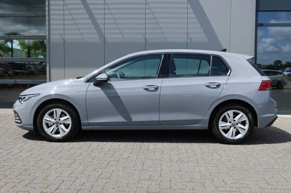 Volkswagen Golf 1.0 eTSI Life AUTOMAAT 110pk Clima, NAVI, Ca uit 2024, foto 3