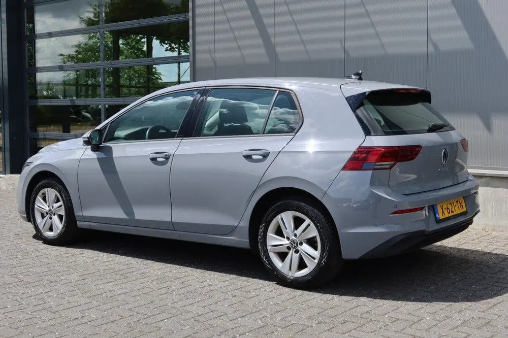 Volkswagen Golf 1.0 eTSI Life AUTOMAAT 110pk Clima, NAVI, Ca uit 2024, foto 4