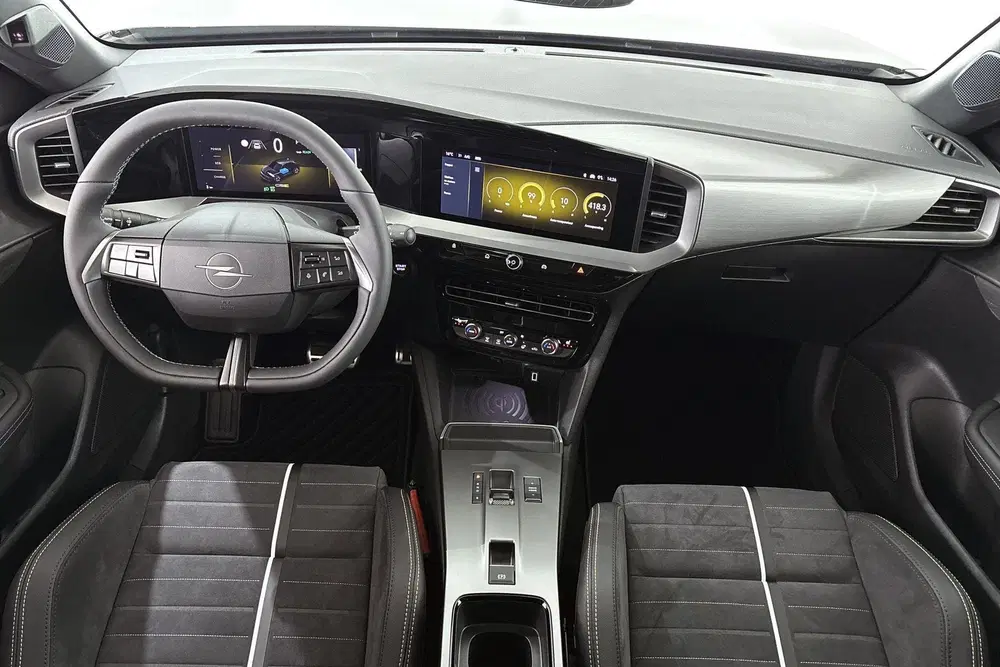 Opel Mokka GSE 54 kWh Achteruitrijcamera Apple CarP uit 2026, foto 7