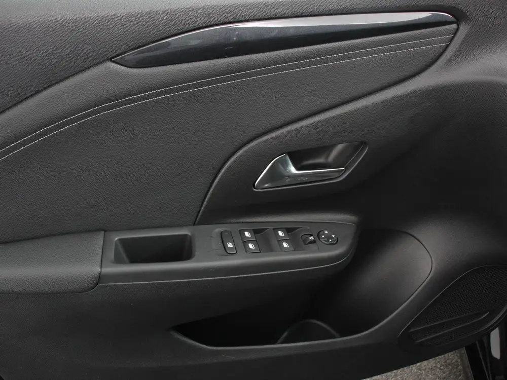 Opel Corsa 1.2 Turbo GS Navigatie Apple Carplay uit 2024, foto 10