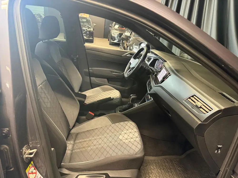 Volkswagen Taigo 1.5 TSI 3X R-Line |PANO|KEYLESS|LANEASSIST| uit 2023, foto 15