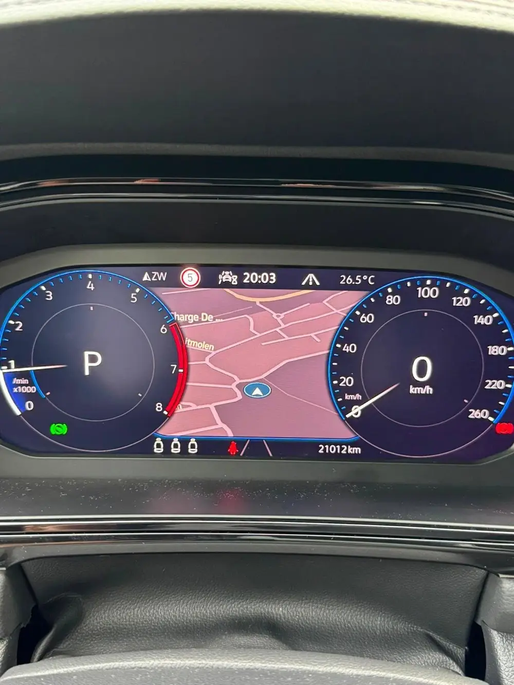 Volkswagen T-Roc 1.5 TSI Life Business uit 2023, foto 5