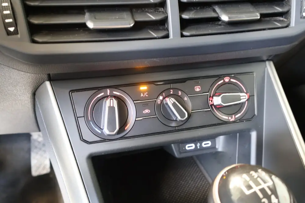 Volkswagen Polo 1.0 TSI Comfortline NL auto, Appconnect, ada uit 2020, foto 18