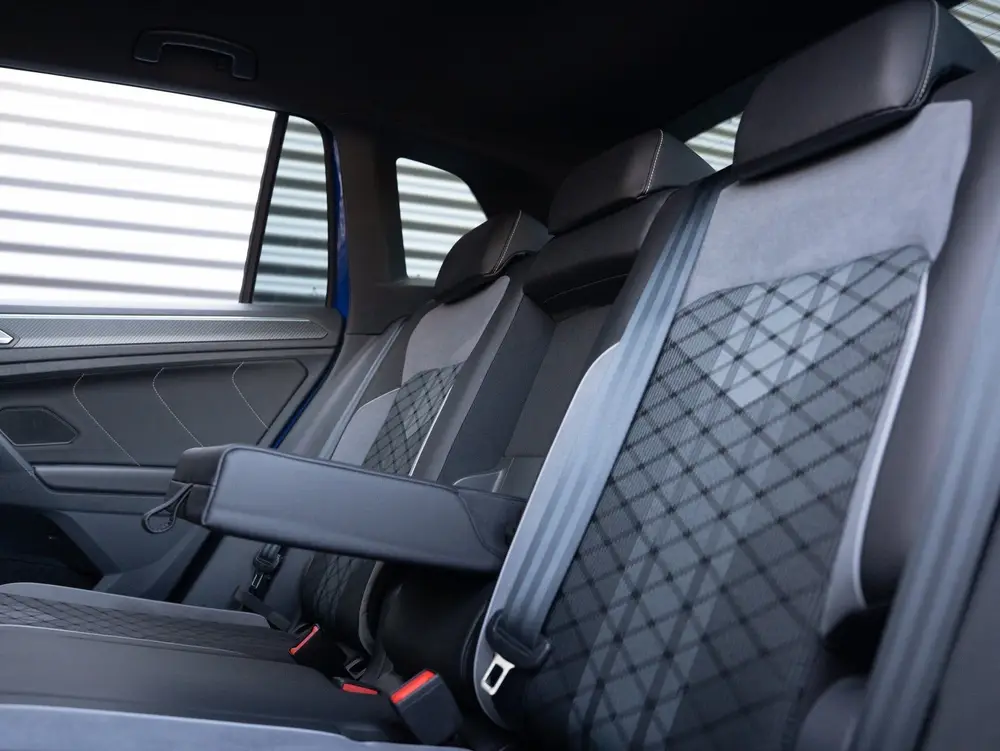 Volkswagen Tiguan 1.5 TSI 3xR-Line Business+ Camera Elecklep uit 2022, foto 18