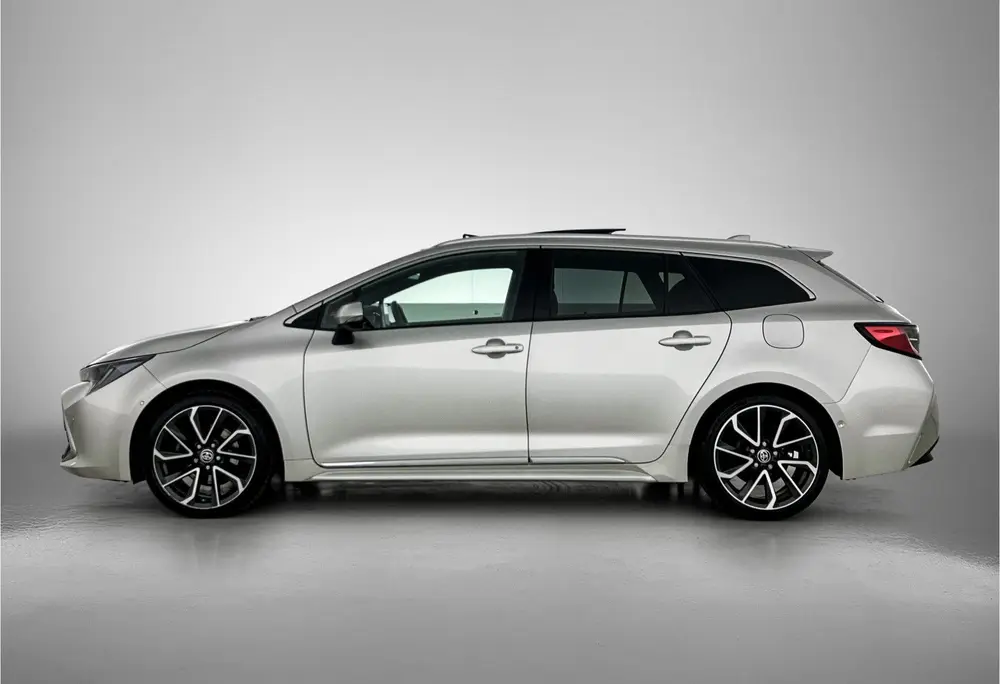 Toyota Corolla 2.0 Hybrid Executive Premium uit 2022, foto 3