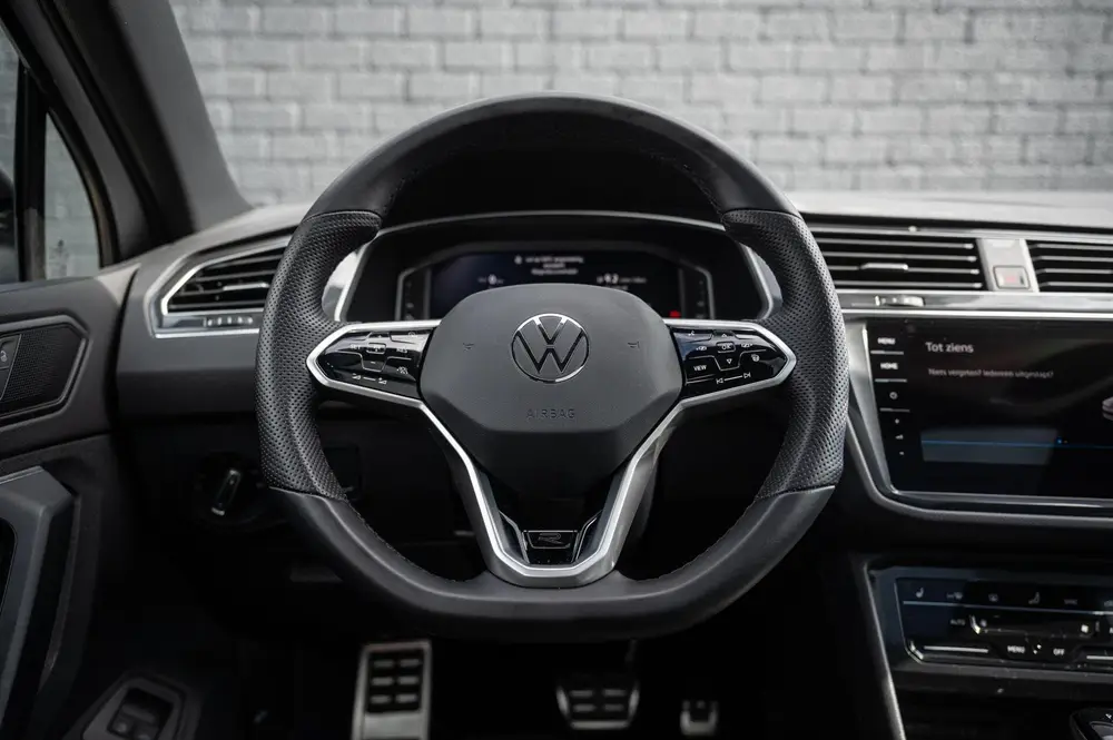 Volkswagen Tiguan 1.4 TSI eHybrid R-Line PANO TREKHAAK ACC S uit 2023, foto 16