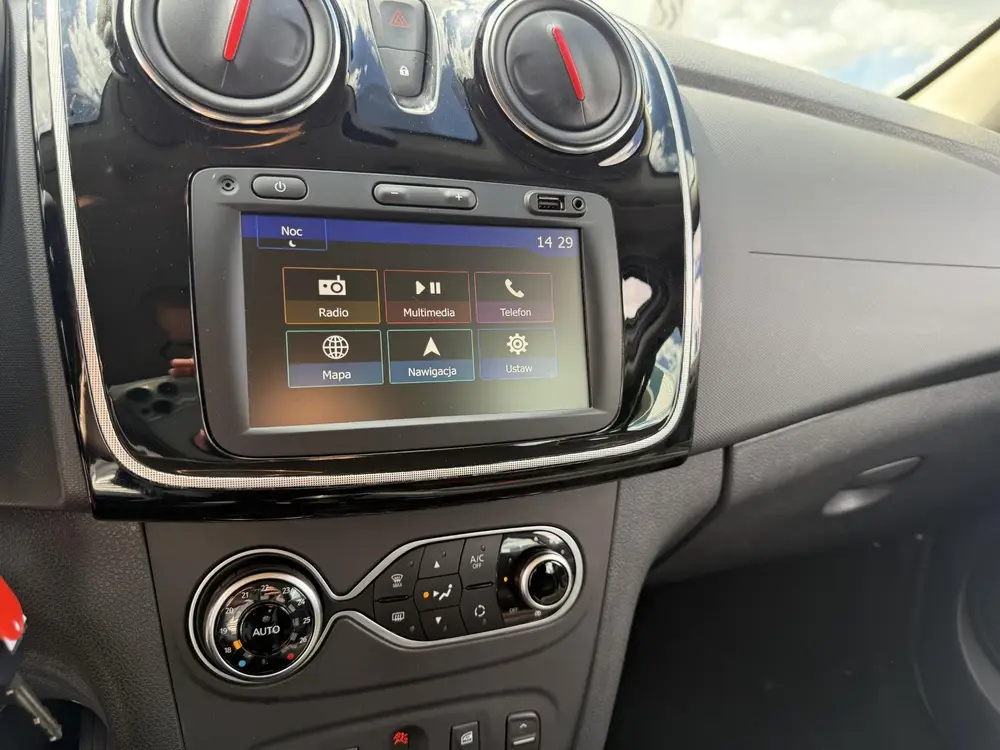Dacia Sandero 0.9 TCe Tech Road PDC uit 2020, foto 15