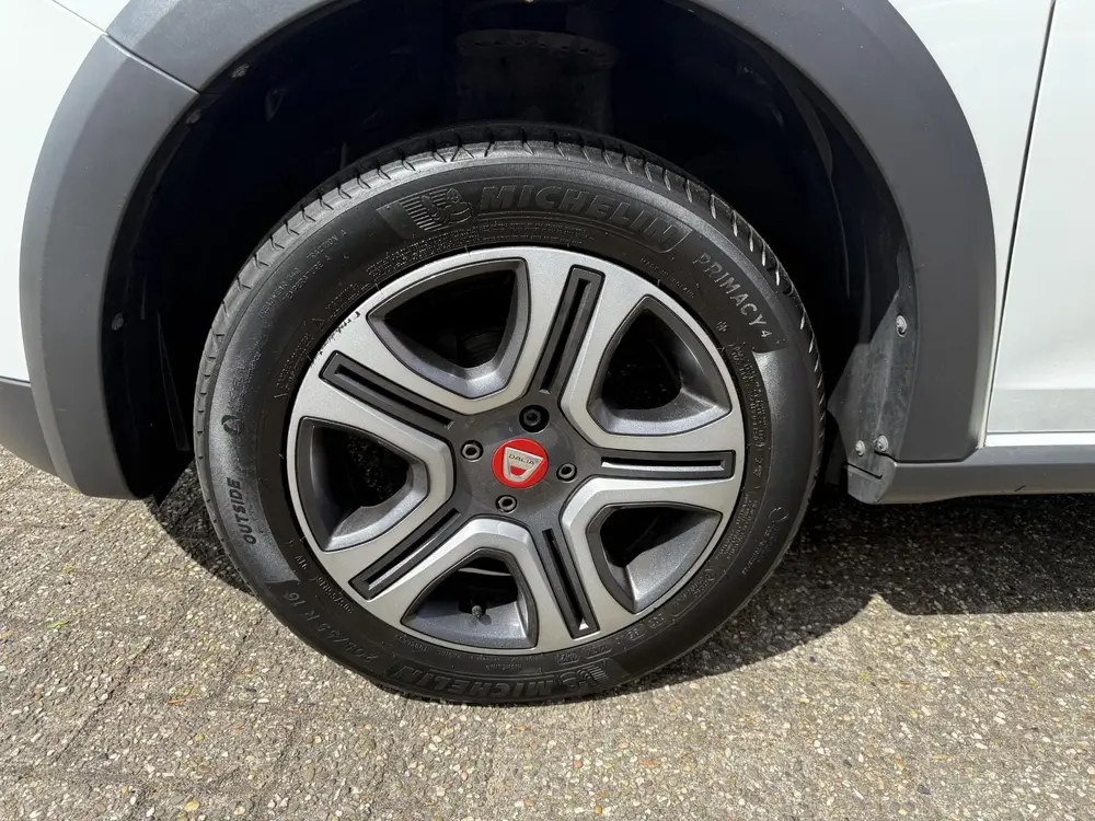 Dacia Sandero 0.9 TCe Tech Road PDC uit 2020, foto 9