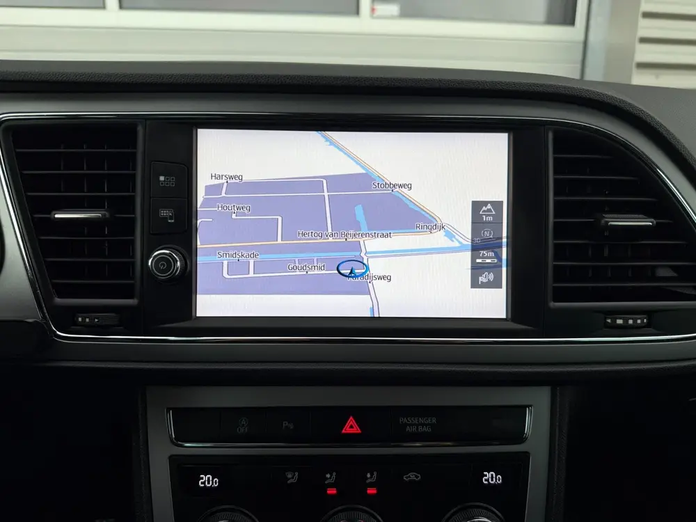 SEAT Leon 1.6 TDI Xcellence Business Intense! Keyless! Navi! uit 2019, foto 12