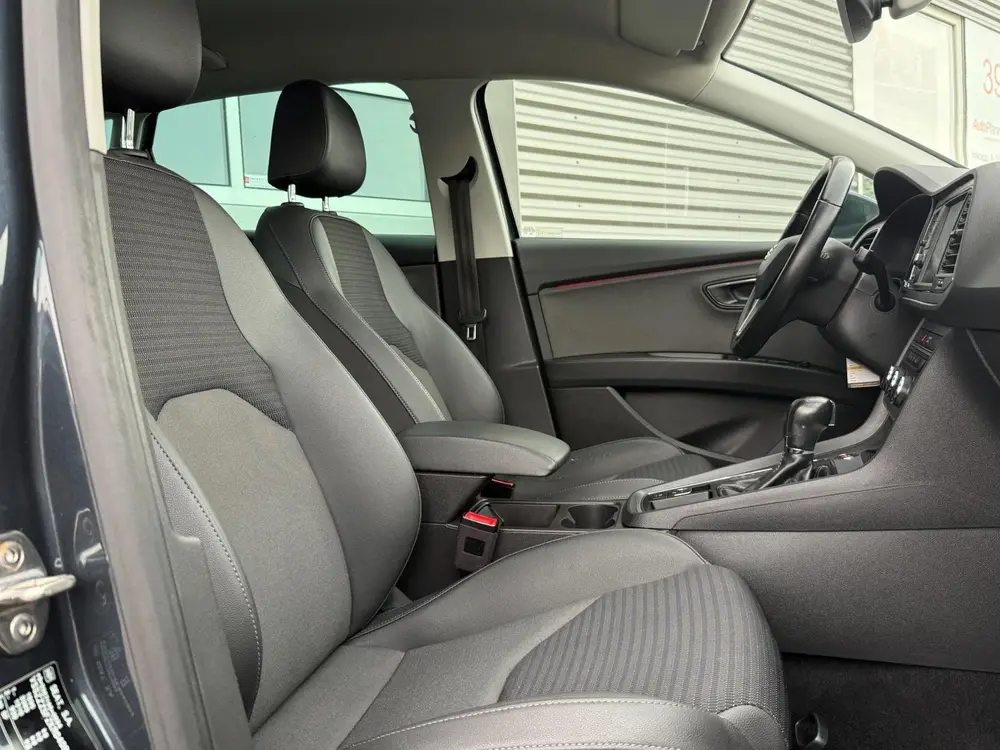 SEAT Leon 1.6 TDI Xcellence Business Intense! Keyless! Navi! uit 2019, foto 16