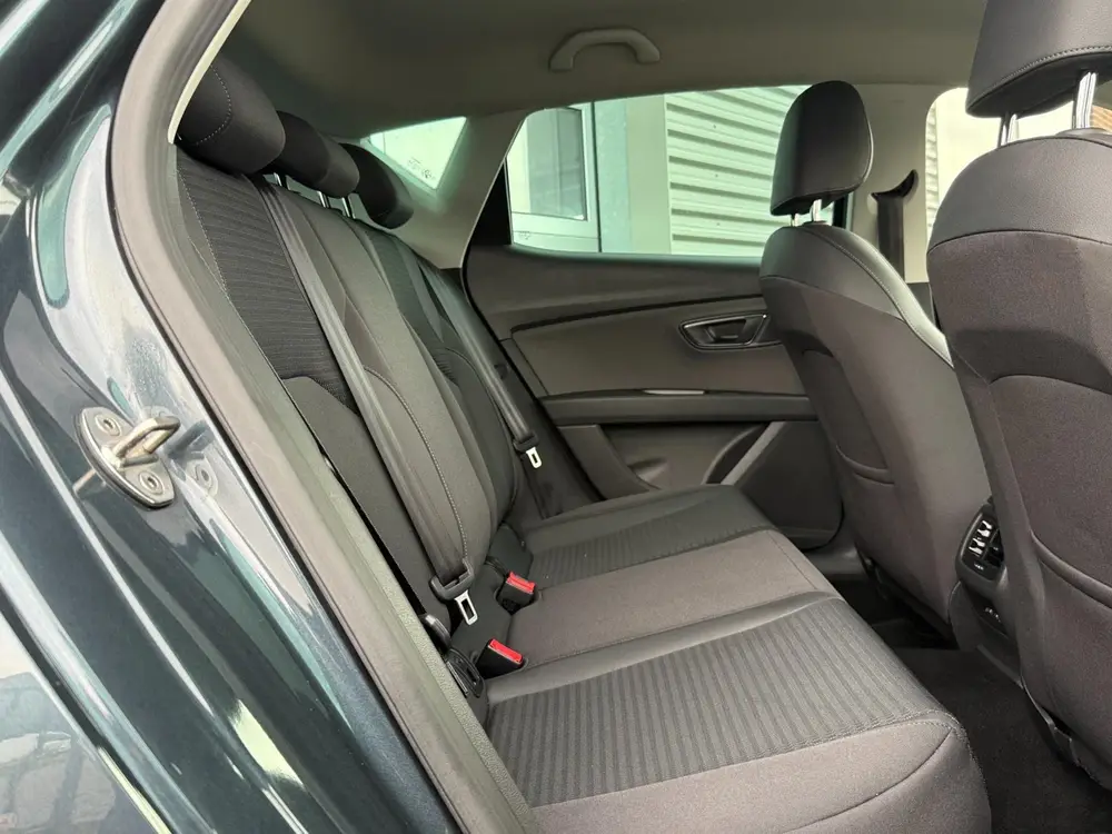 SEAT Leon 1.6 TDI Xcellence Business Intense! Keyless! Navi! uit 2019, foto 17