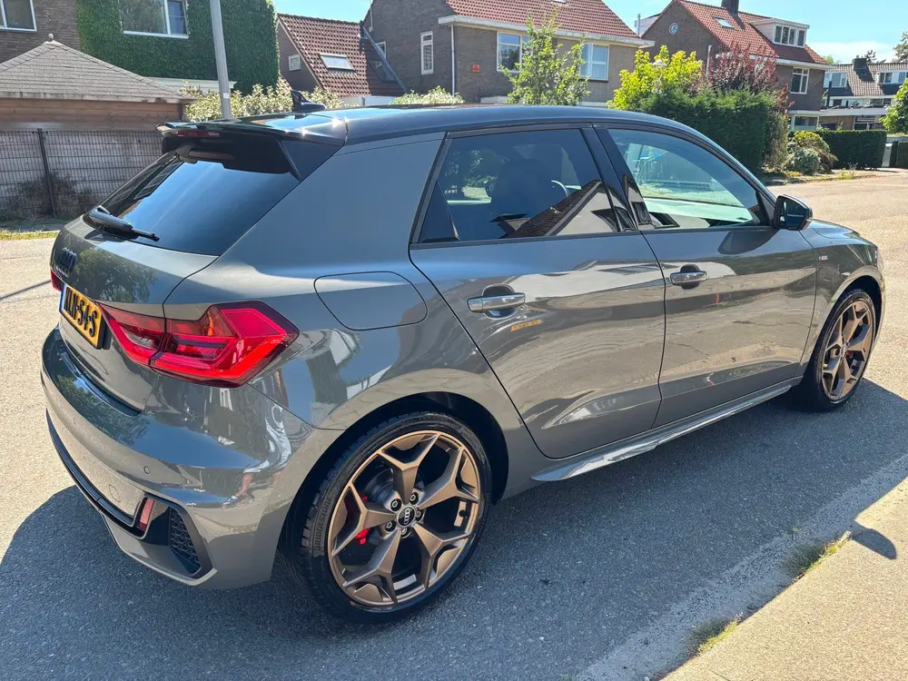Audi A1 30 TFSI S edition S-line S-tronic 116pk uit 2025, foto 5