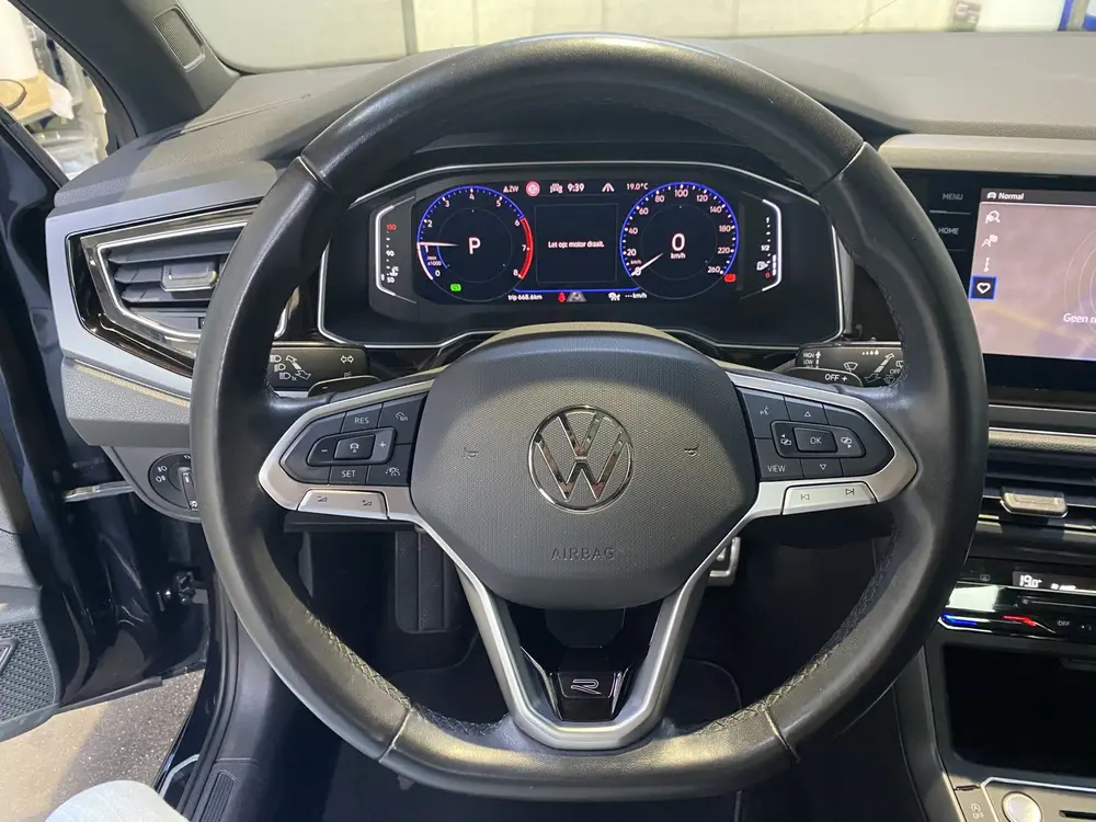 Volkswagen Polo 1.0 TSI R-Line Business DSG 110 PK Panoramad uit 2022, foto 16