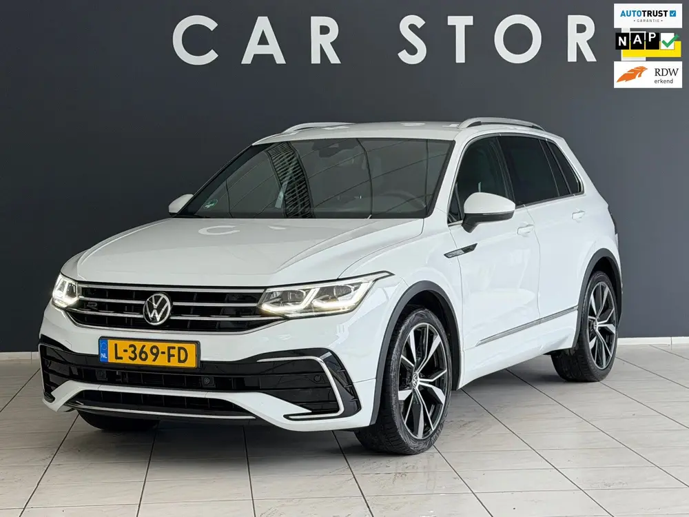 Volkswagen Tiguan 1.5 TSI R-Line Business+ Eerste eigenaar D uit 2021
