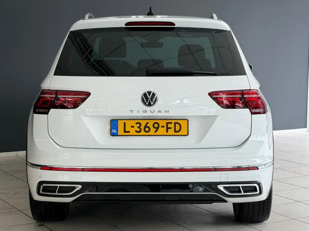 Volkswagen Tiguan 1.5 TSI R-Line Business+ Eerste eigenaar D uit 2021, foto 5