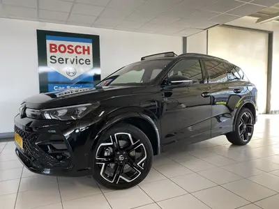 Volkswagen Tiguan 1.5 eHybrid R-Line Edition 272 PK Panorama uit 2024