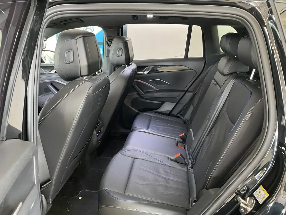 Volkswagen Tiguan 1.5 eHybrid R-Line Edition 272 PK Panorama uit 2024, foto 16
