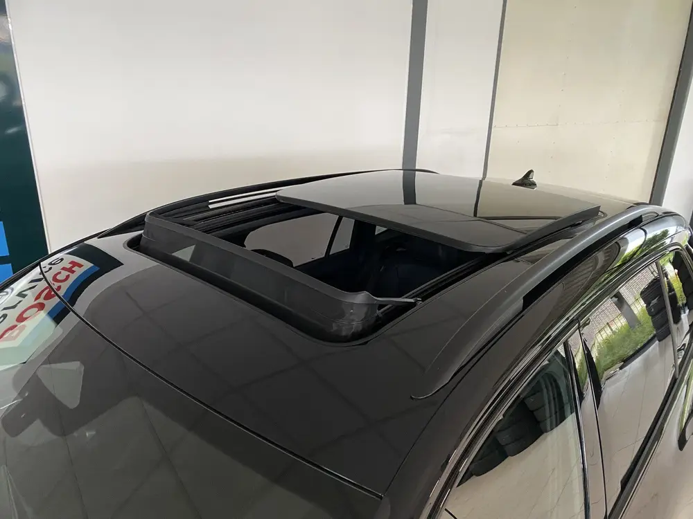 Volkswagen Tiguan 1.5 eHybrid R-Line Edition 272 PK Panorama uit 2024, foto 17