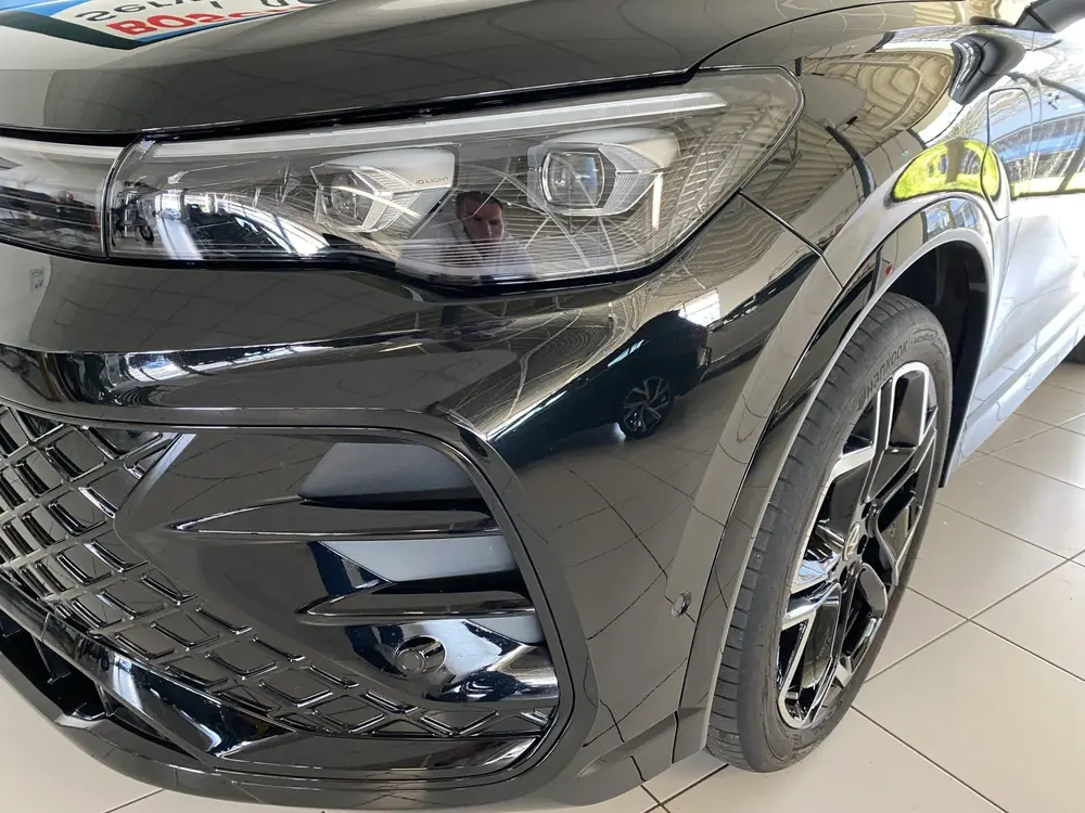 Volkswagen Tiguan 1.5 eHybrid R-Line Edition 272 PK Panorama uit 2024, foto 8
