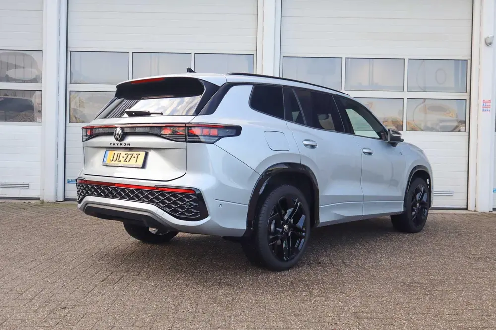 Volkswagen Tayron 1.5 eHybrid 204pk R-Line Edition | Trekhaa uit 2025, foto 2