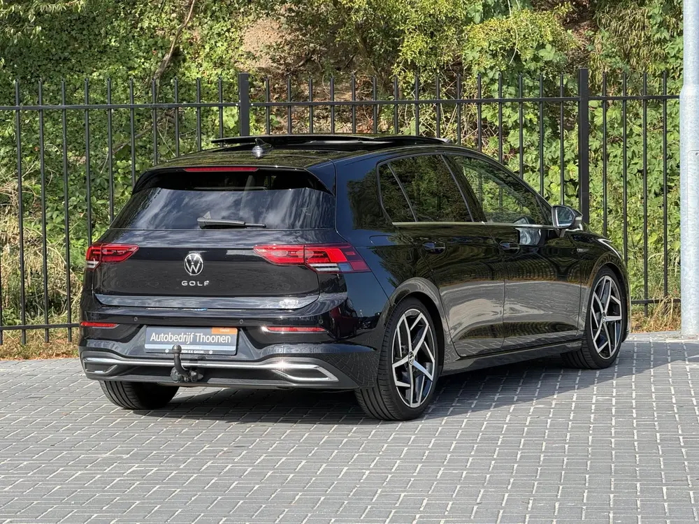 Volkswagen Golf 1.5 eTSI Style 150 pk | pano | trekhaak | 18 uit 2020, foto 8