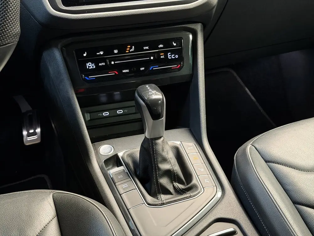 Volkswagen Tiguan 1.4 TSI e-H 245PK|R-Line|360|IQ.|Pano|Me uit 2024, foto 17