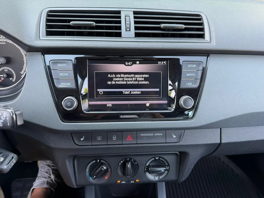Skoda Fabia 1.0 Active airco DAB+ stoelverwarming uit 2019, foto 17