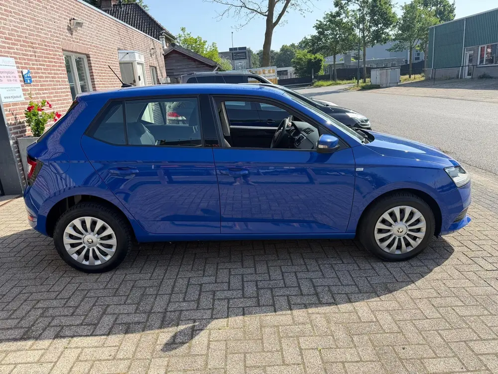 Skoda Fabia 1.0 Active airco DAB+ stoelverwarming uit 2019, foto 2