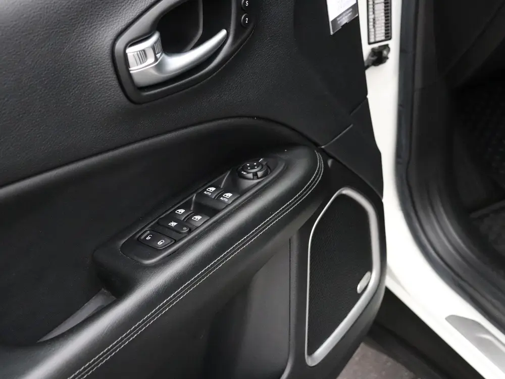Jeep Compass 4xe 240 Plug-in Hybrid Electric S | LEDER | MEM uit 2021, foto 19