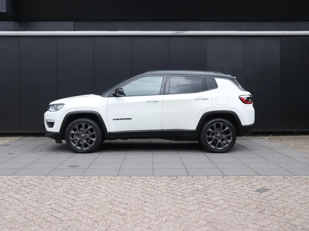 Jeep Compass 4xe 240 Plug-in Hybrid Electric S | LEDER | MEM uit 2021, foto 2