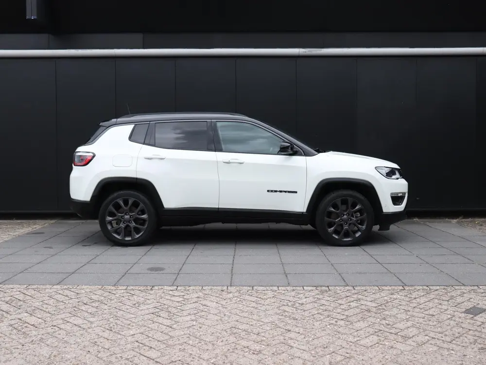 Jeep Compass 4xe 240 Plug-in Hybrid Electric S | LEDER | MEM uit 2021, foto 4