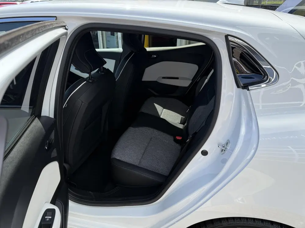 Renault Clio 1.6 E-Tech Hybrid 140 Serie Limitee E-TECH uit 2021, foto 8