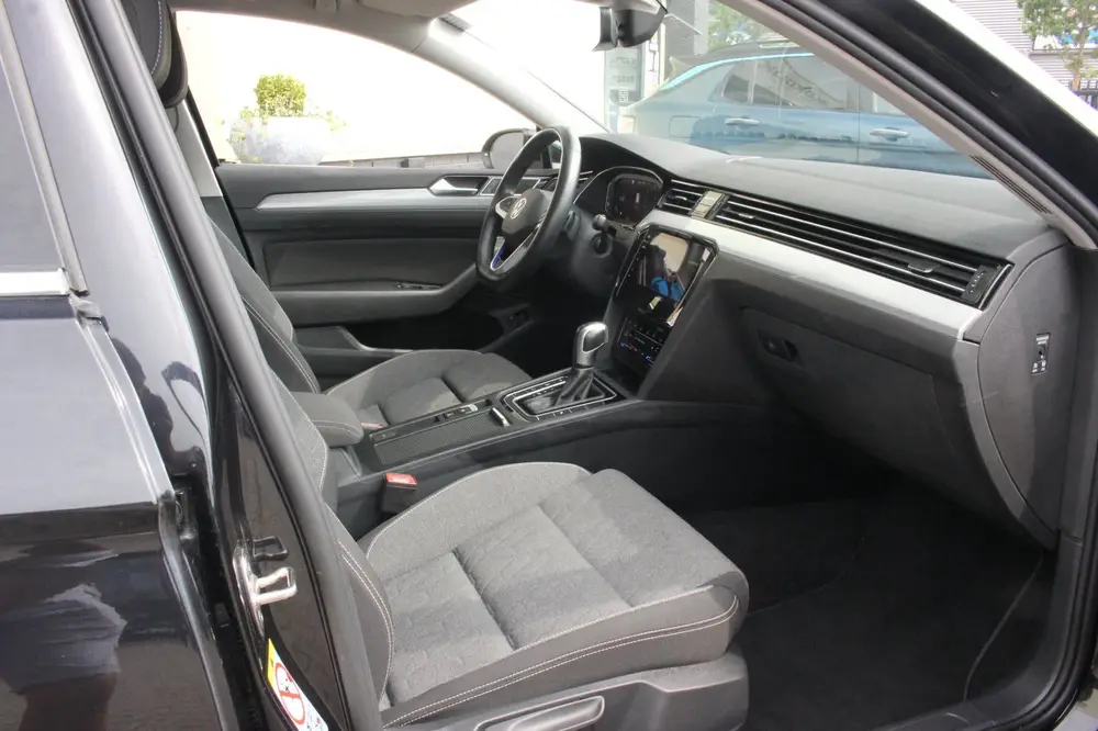 Volkswagen Passat Variant 1.4 TSI GTE Business | Trekhaak | uit 2022, foto 4