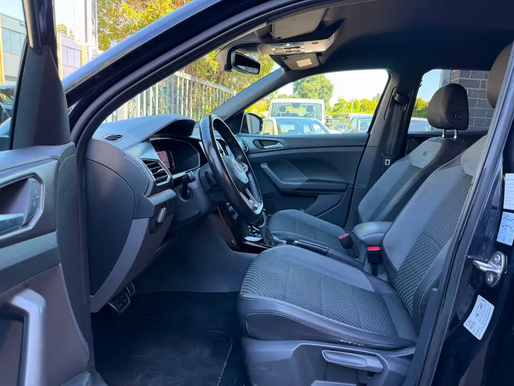 Volkswagen T-Cross 1.0 TSI R-Line|Virtual|Keyless|Stoelverwa uit 2019, foto 10